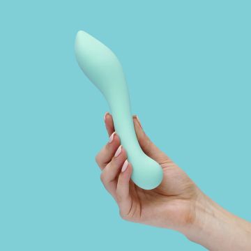 So Divine 7 Inch Discreet Dildo